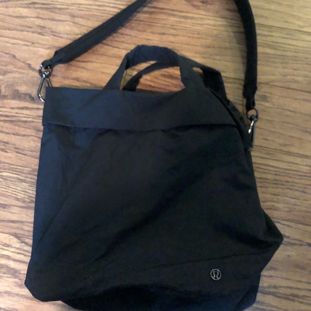 Lululemon on my level bag - 19L
